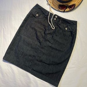 White House Black Market Blanc Dark Wash “Denim” Pencil Skirt Sz 2